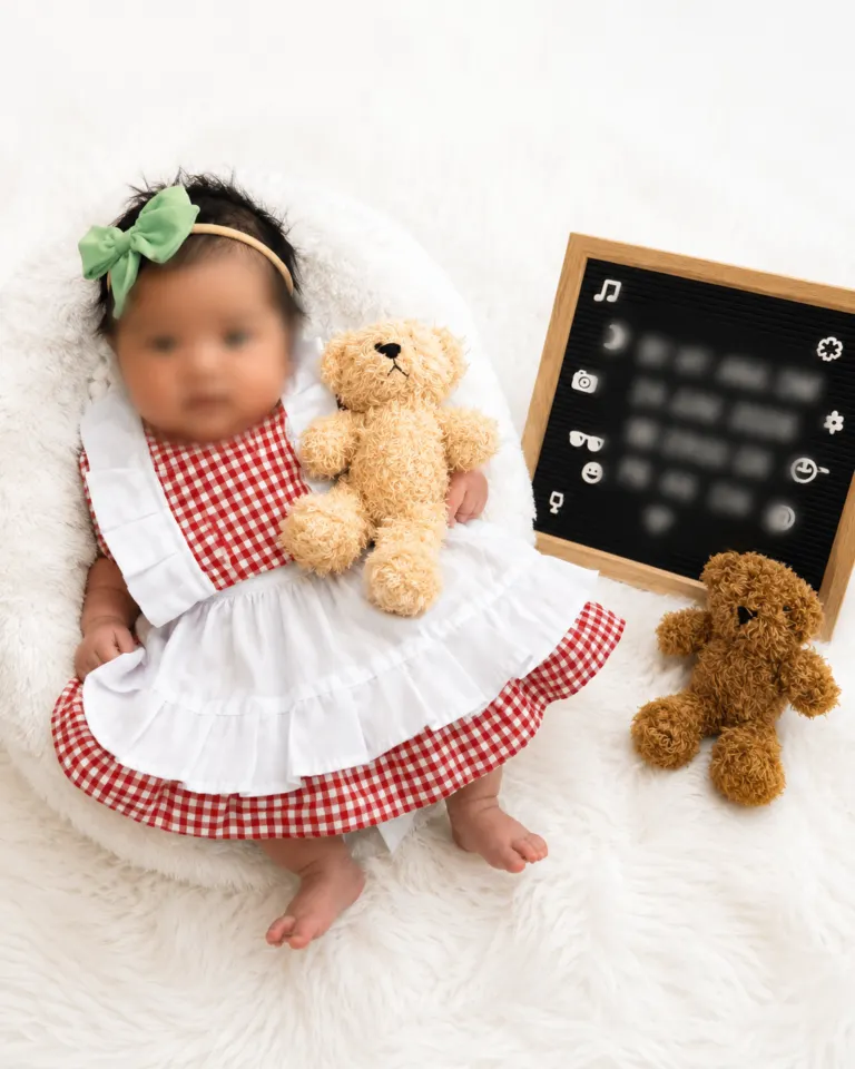 Newborn Photobooth